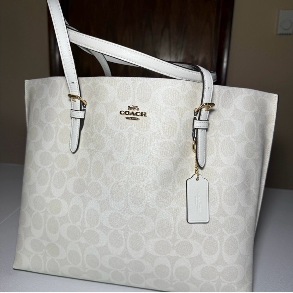 Coach Mollie Tote Bag in Chalk/Glacier White